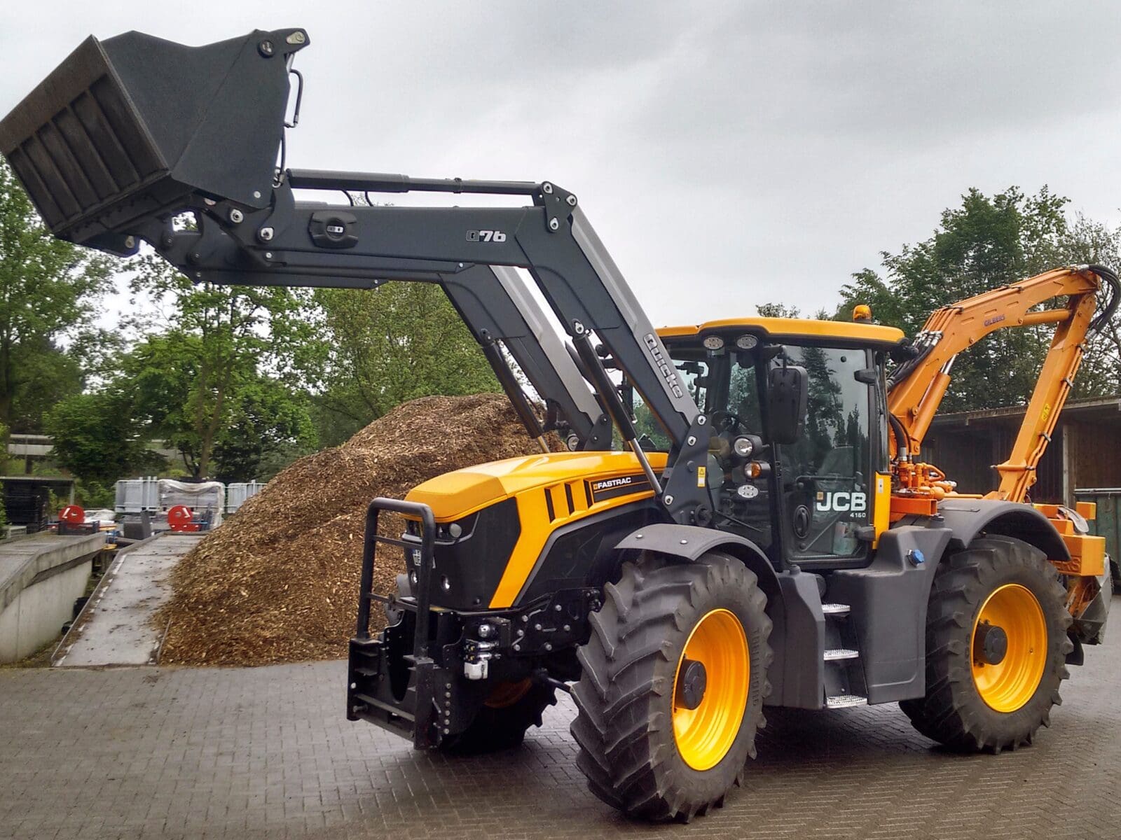 JCB FASTRAC