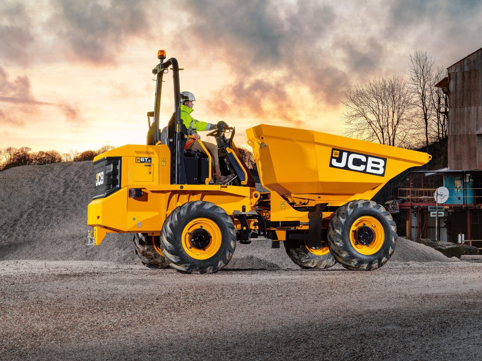 JCB 6T-2