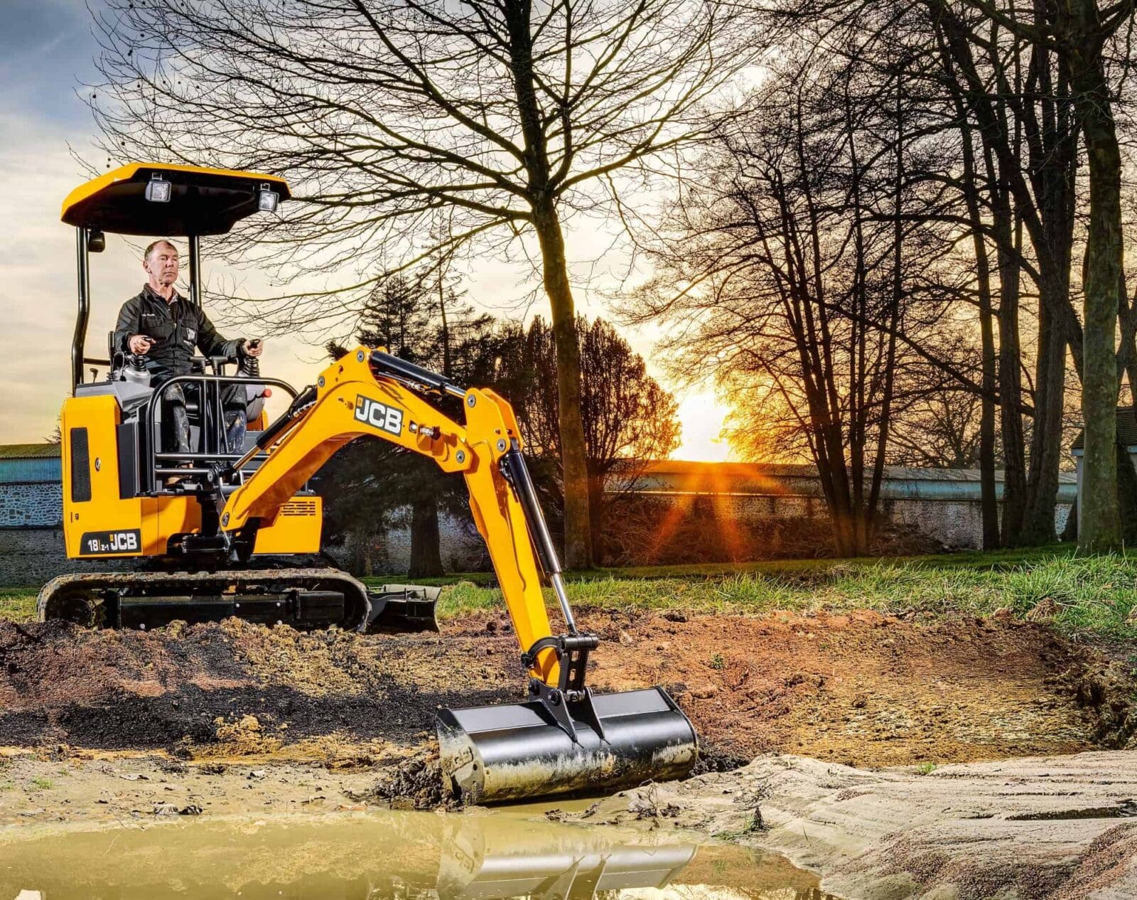 JCB 18Z-1 minigraver