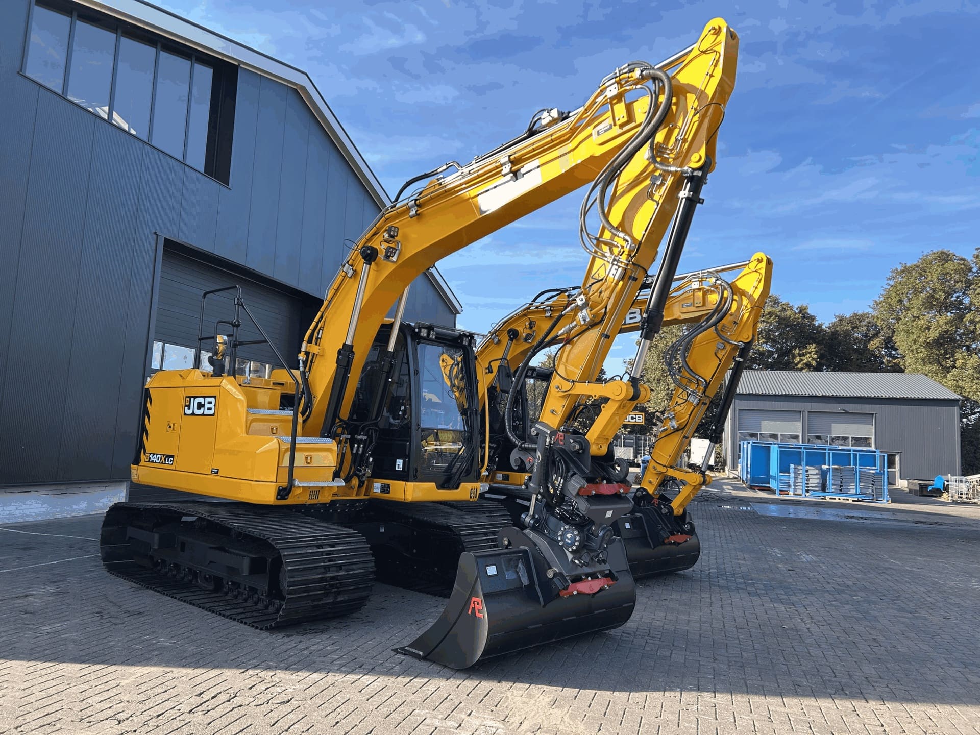 JCB 140X rupsgraafmachine afgeleverd aan Van Hell in Zwartebroek