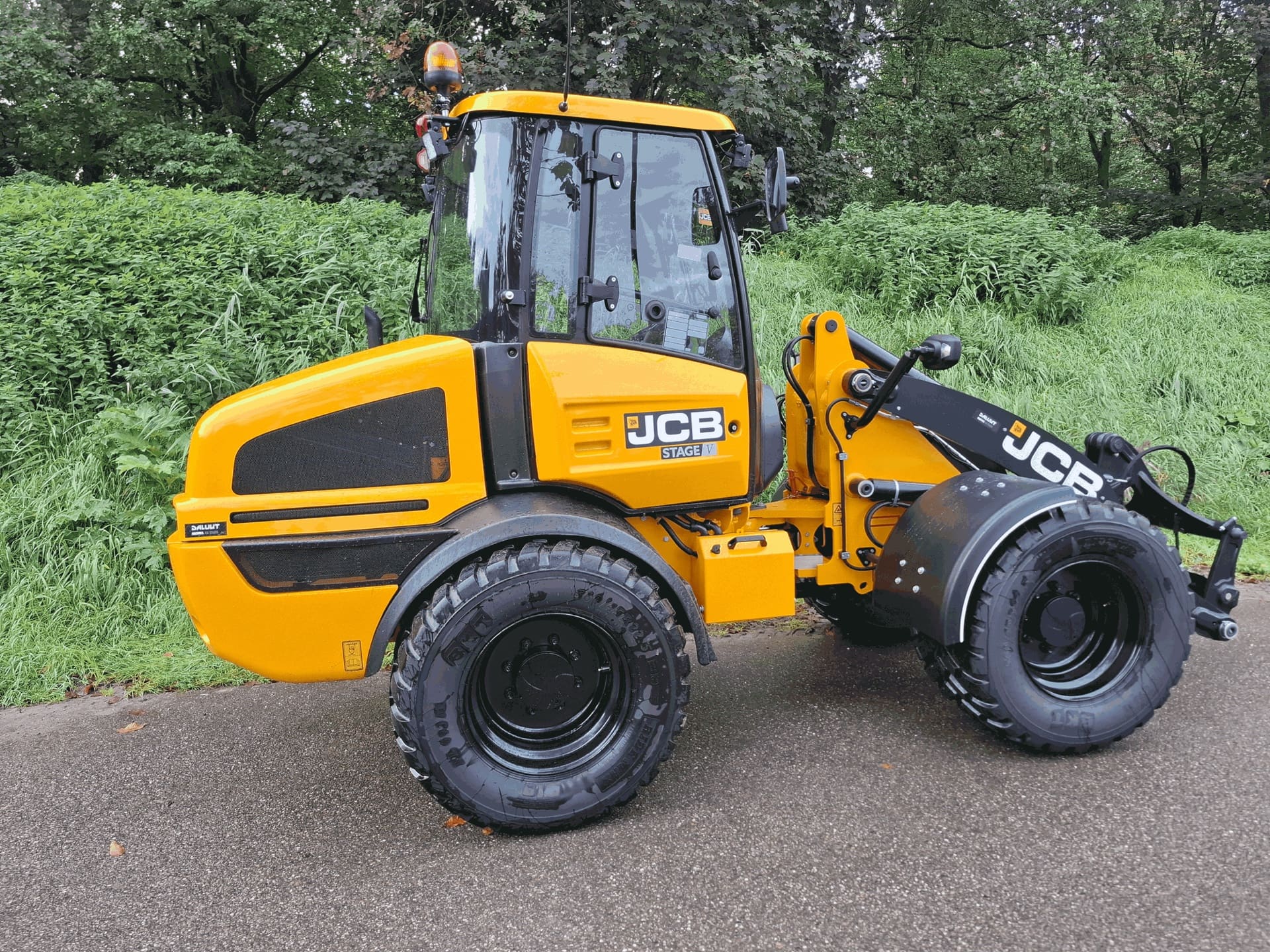 JCB 409 shovel afgeleverd aan De Horst Groen