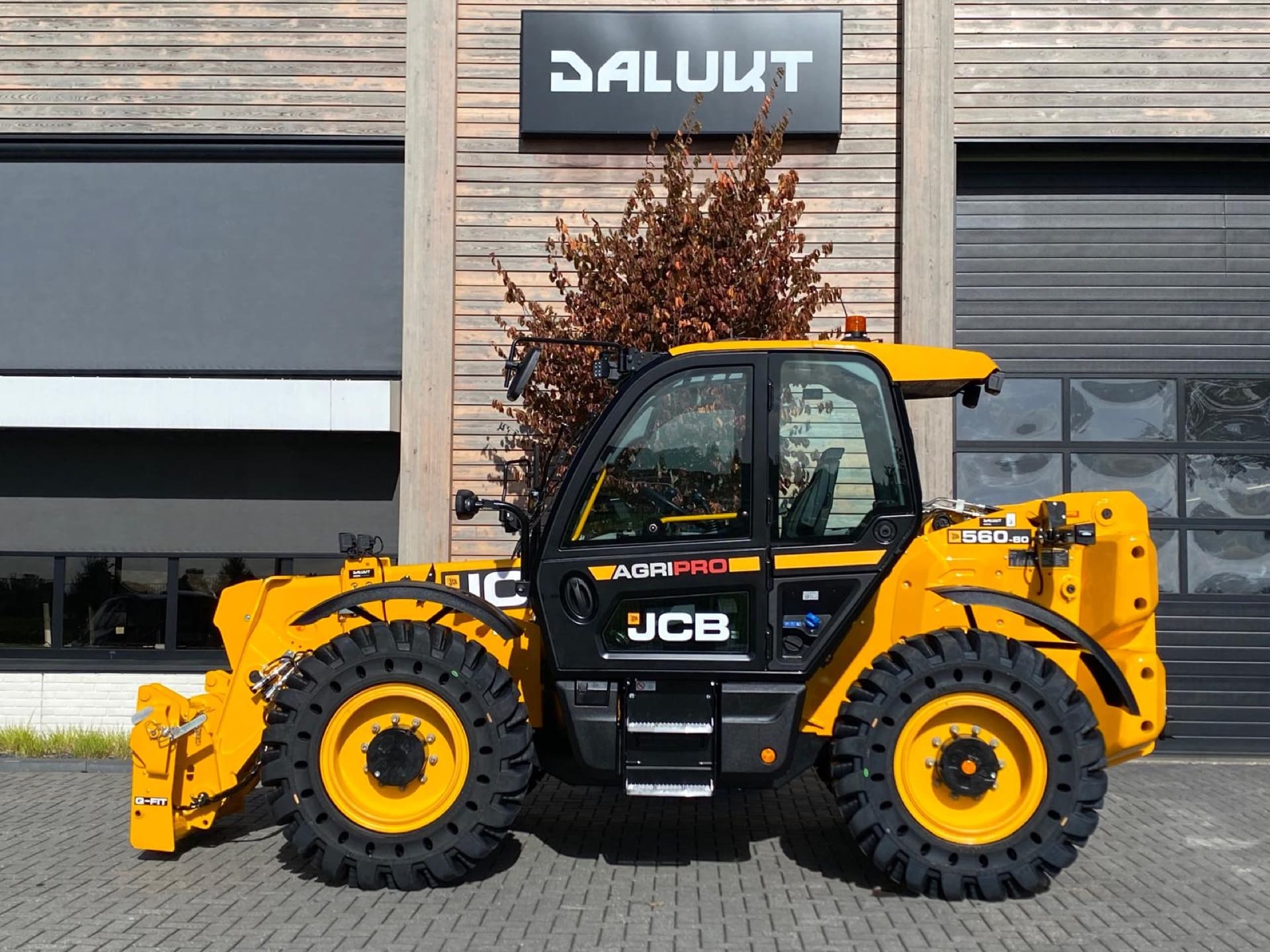 JCB 560-80 Agri Pro verreiker afgeleverd aan Veldstaal BV uit Velddriel